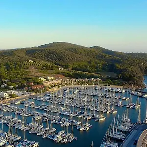 Marina Di Scarlino Пунтоне-ди-Скарлино